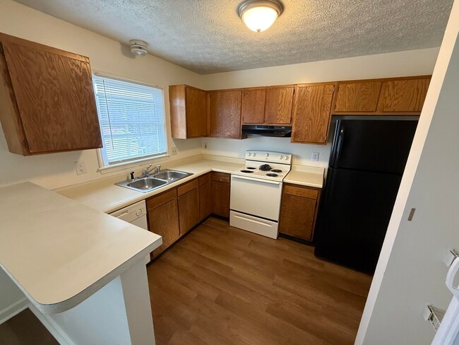 Building Photo - 2156 Deauville Dr