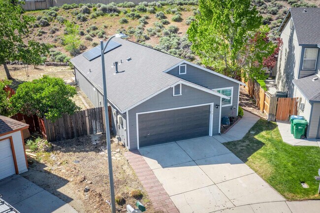 Building Photo - 1550 Carousel Ct
