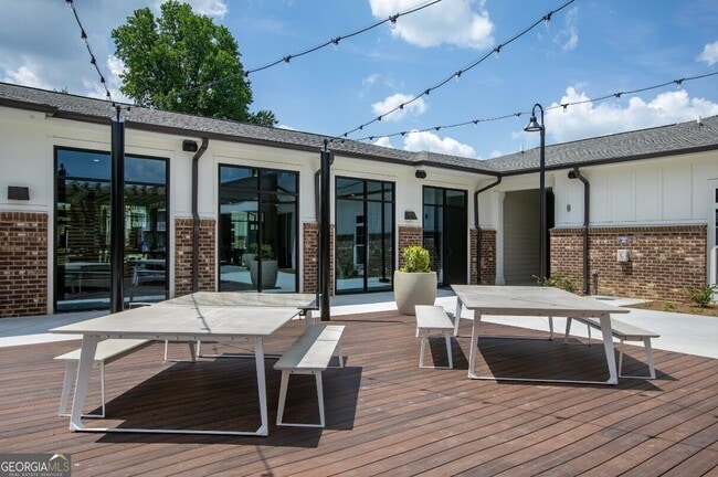 Building Photo - 4270 Phil Niekro Pkwy