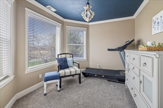 Building Photo - 2279 S Bear Claw Way