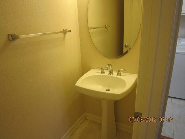 Building Photo - 10410 Duxbury Ln