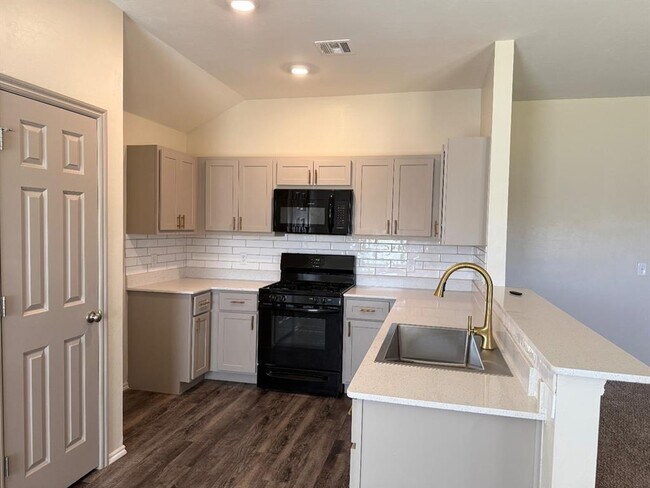 Building Photo - 11016 NW 100th St