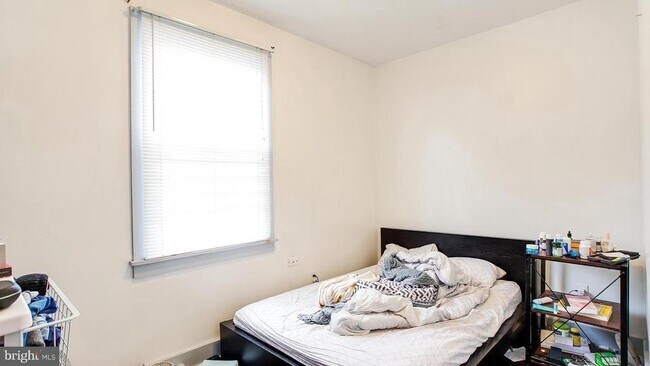 Building Photo - 1902 N 17th St