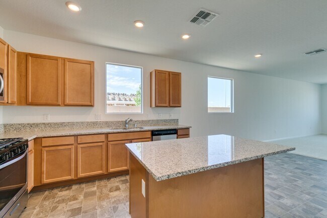 Building Photo - GORGEOUS SINGLE STORY WITH MANY UPGRADES*3 BEDROOMS*DEN!