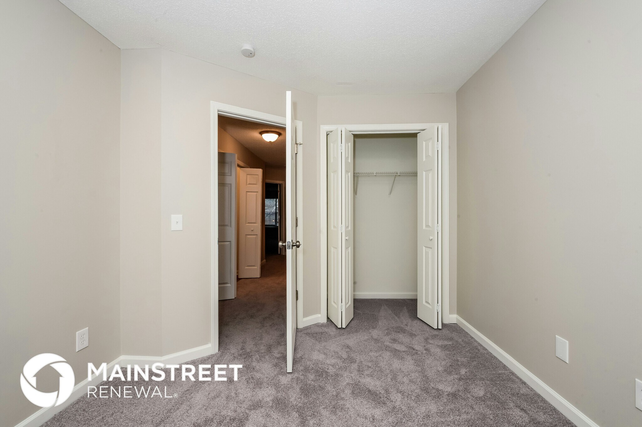 Building Photo - 3667 Sapphire Ct