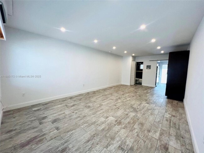 Building Photo - 644 Meridian Ave