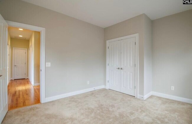 Building Photo - 332 Highland Point Dr