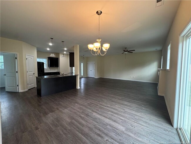 Building Photo - 185 Ledgebrook Ln