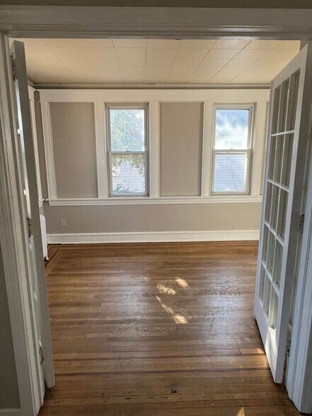 Building Photo - 738 S Seventh St