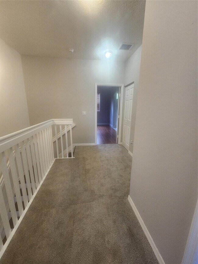 Building Photo - 4915 Tradewinds Ter