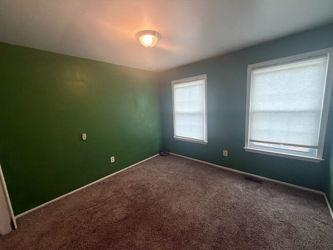 Building Photo - 4-Bedroom Home in Howell