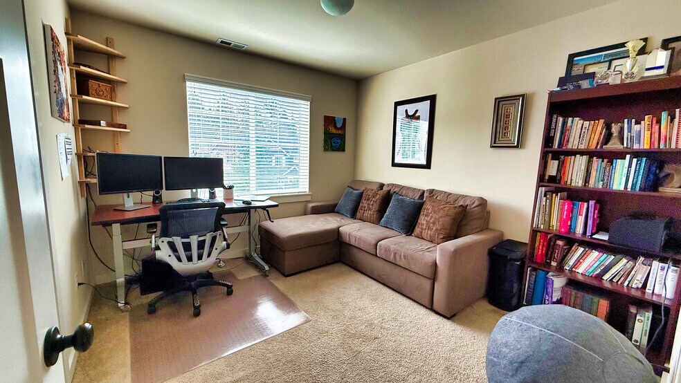 Building Photo - 14600 19th Ave W