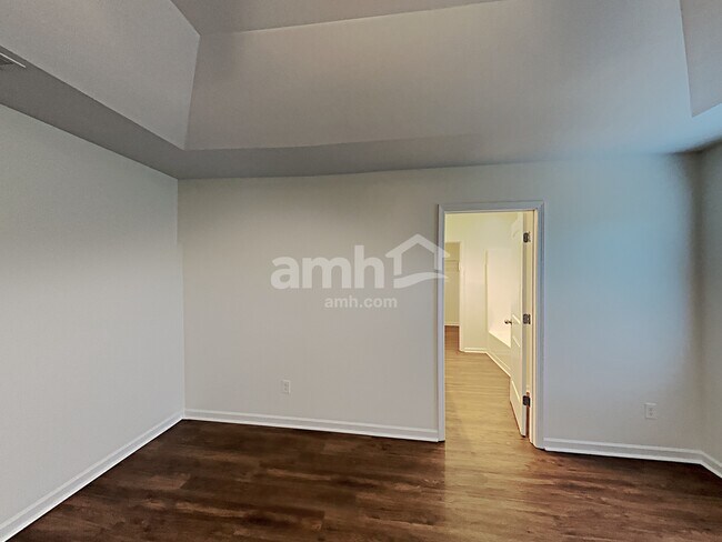 Building Photo - 159 Biscayne Terrace