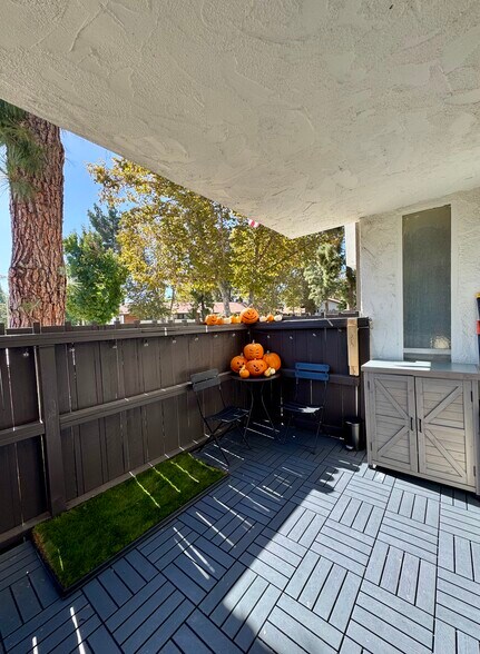 Building Photo - 31555 Lindero Canyon Rd