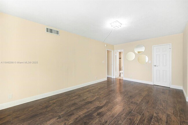 Building Photo - 501 Three Islands Boulevard