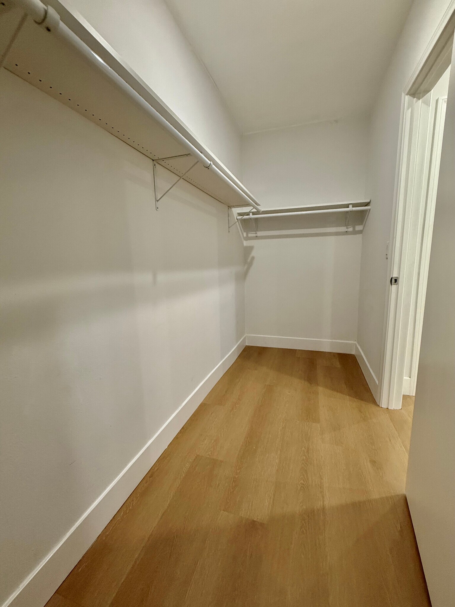 Building Photo - 1221 West Blvd