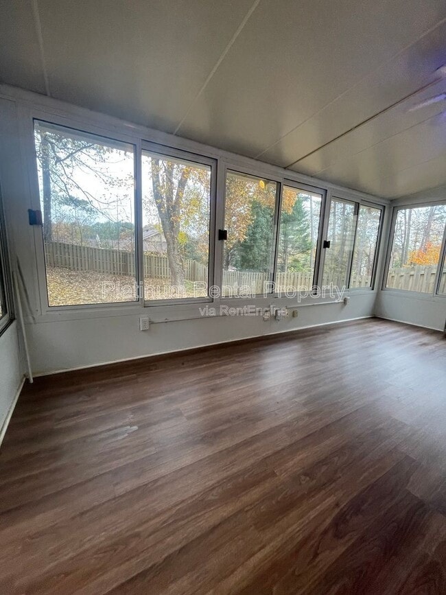 Building Photo - 3665 Orchard St