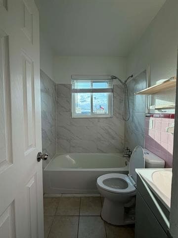 Building Photo - 321 La Salle Dr