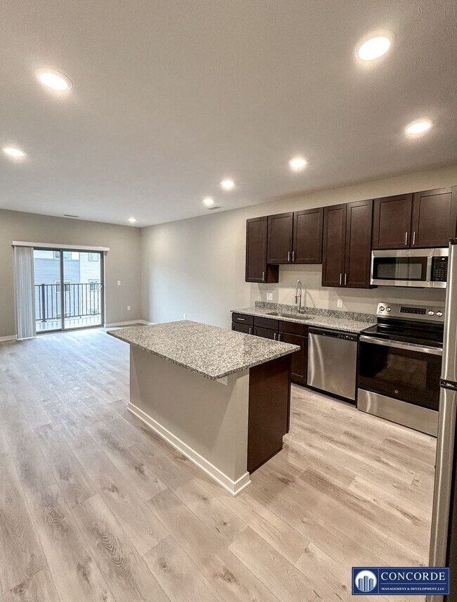 Building Photo - Horizon Ridge