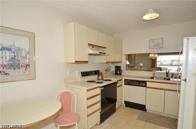 Building Photo - 10682 Gulf Shore Dr