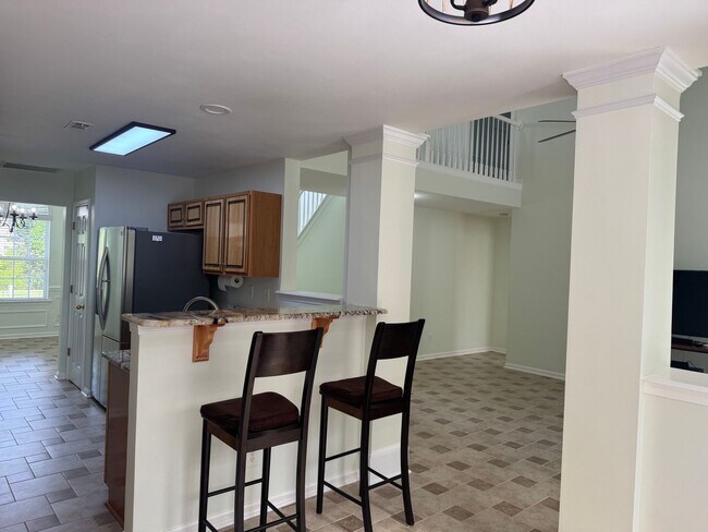 Building Photo - Four Bedroom Home in Curtis Pond