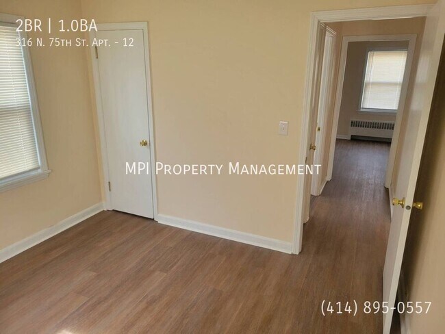 Building Photo - 316 N 75th St