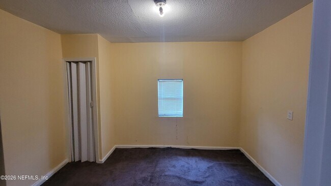 Building Photo - 2810 Venus St