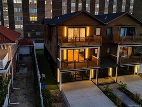 Building Photo - 622 W Penn St