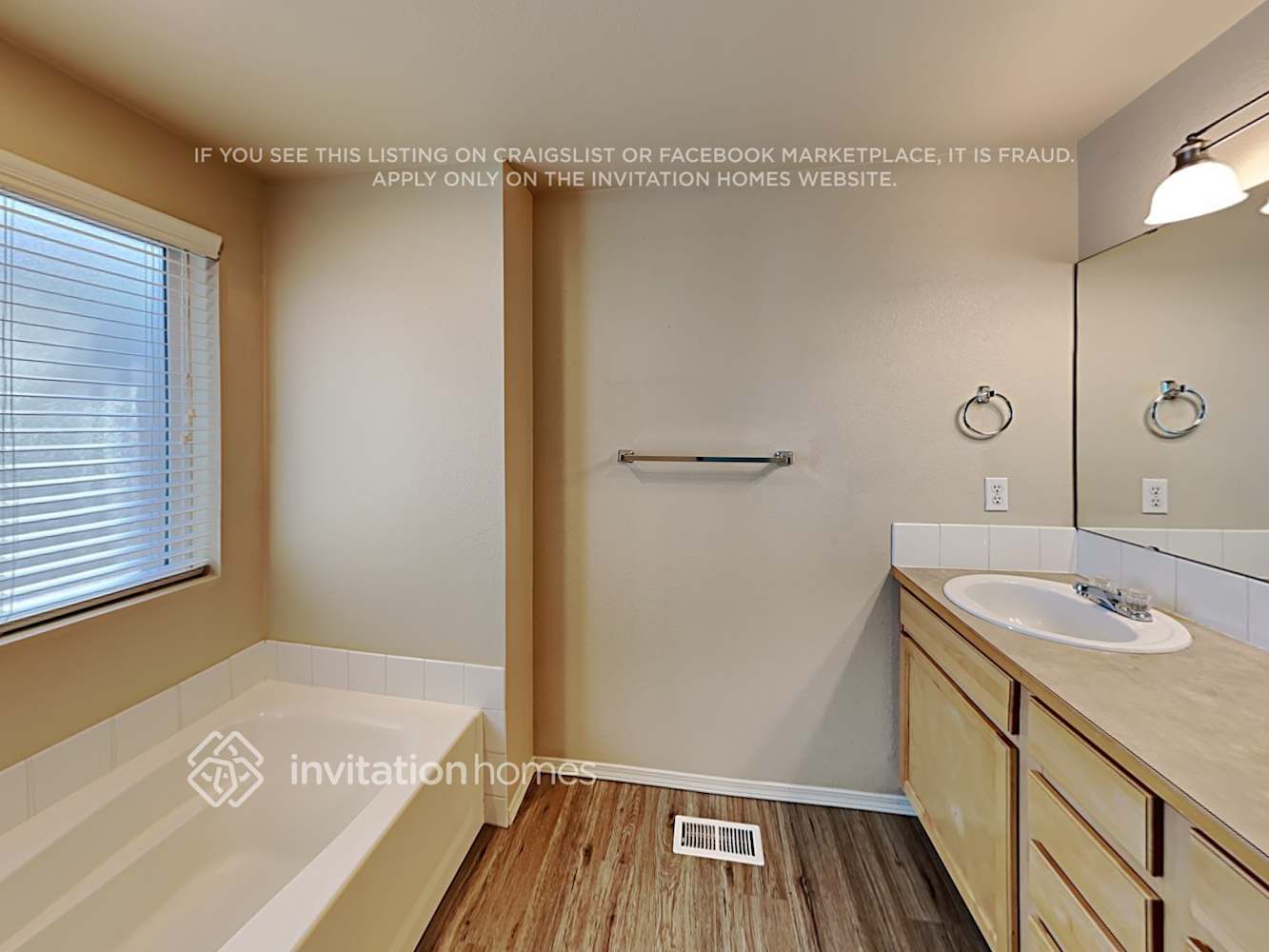 Building Photo - 17909 72nd Ave E