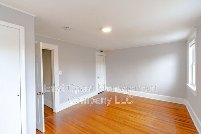 Building Photo - 4231 Berger Ave