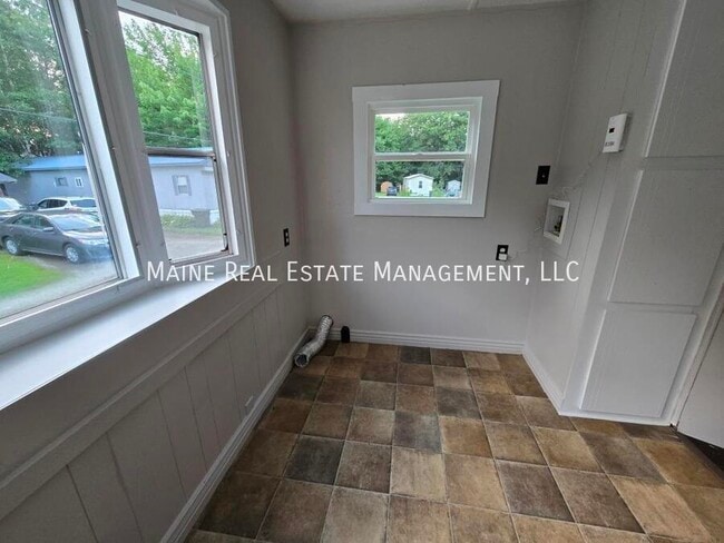 Building Photo - 36 Pheasant Hill Trailer Park