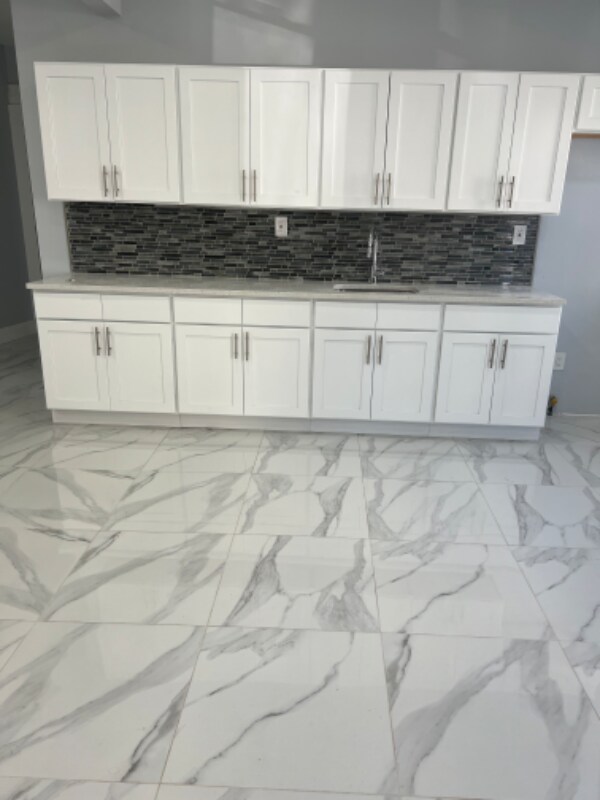 Building Photo - 121 Stone St