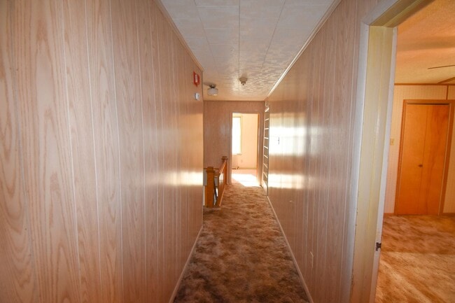 Building Photo - Large Home in Loganton with 1 Car Garage!