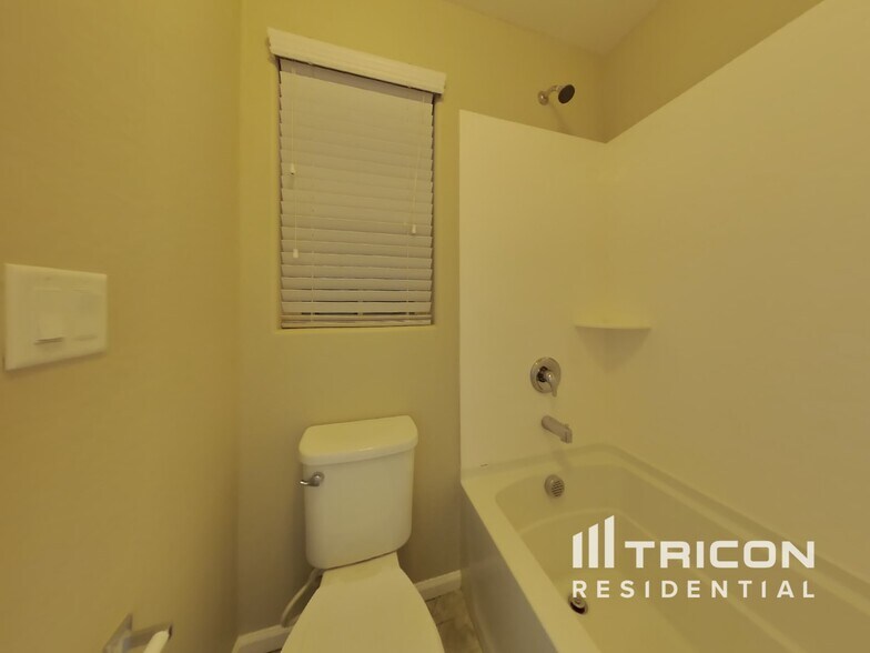 Building Photo - 12575 W Mazatzal Dr