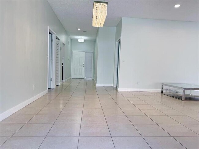 Building Photo - 10235 Panama St