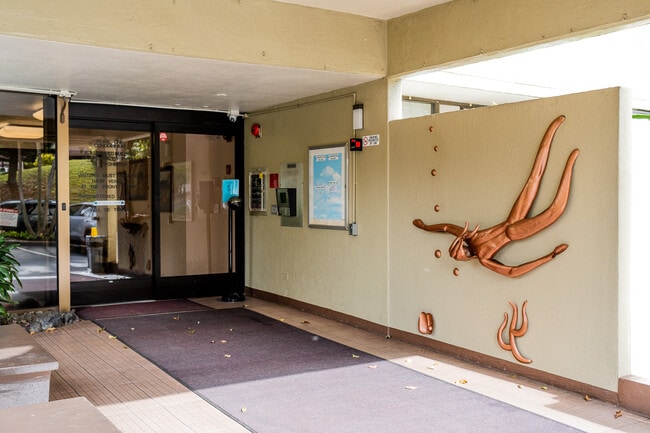 Building Photo - 98-500-500 Koauka Loop