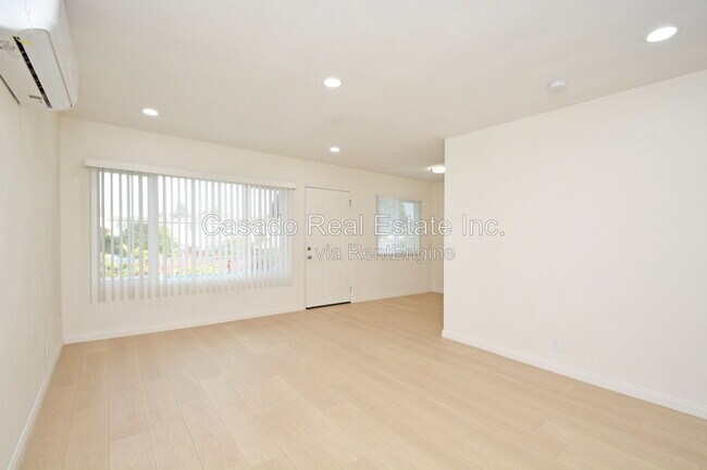 Building Photo - 2213 E Spaulding St