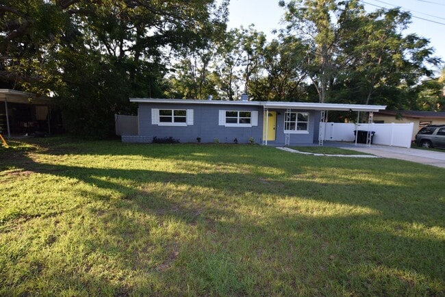 Building Photo - 2637 Healy Dr