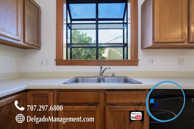 Building Photo - Downtown Benicia Historic 3 bedroom