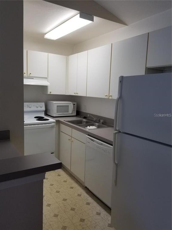 Building Photo - 10422 White Lake Ct