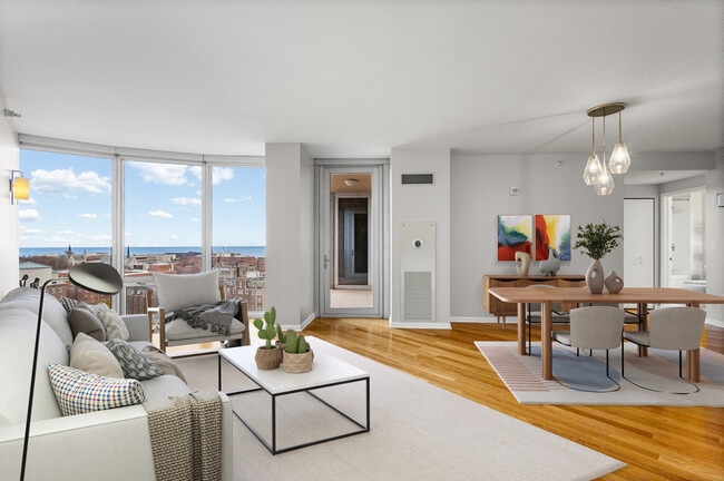 Building Photo - 807 Davis St