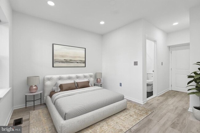 Building Photo - 931 Westminster St NW