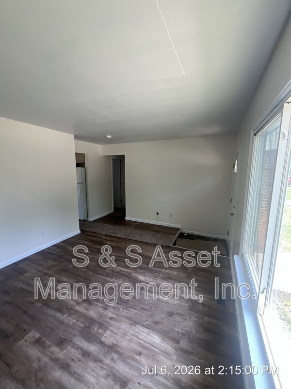 Building Photo - 3324 Danbury Crossroad St