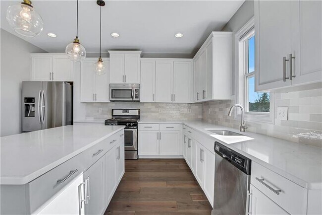 Building Photo - 1776 Westmoreland Ln NW