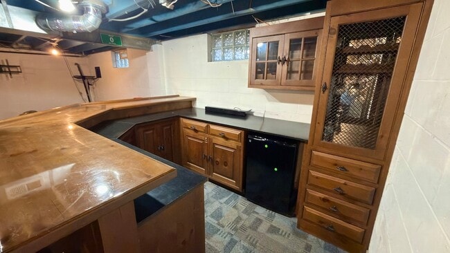 Building Photo - 1221 Agnes Ave