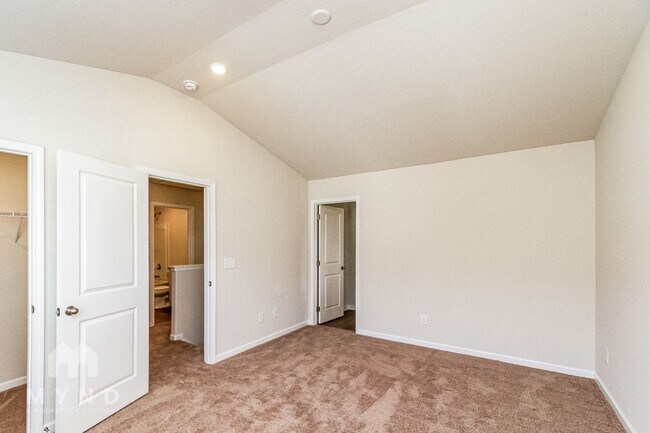 Building Photo - 295 Ivy Bank Dr