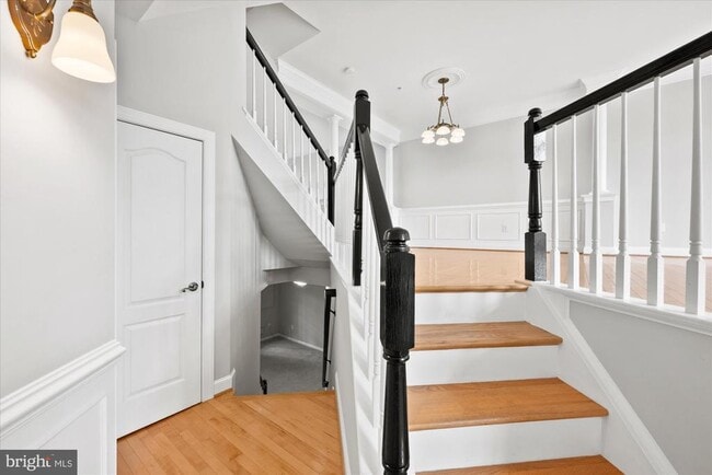 Building Photo - 1308 Wild Oak Terrace