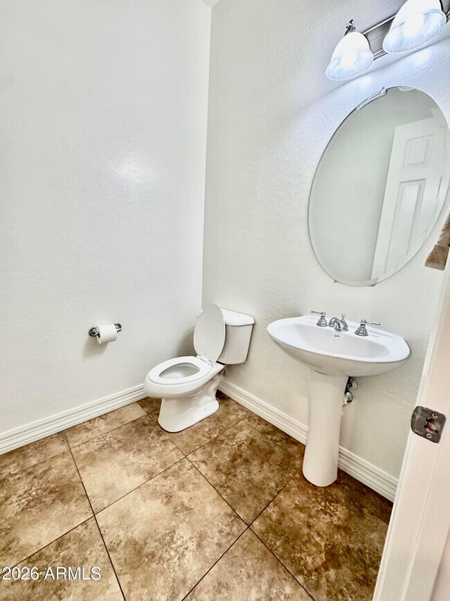 Building Photo - 6858 W Mazatzal Dr