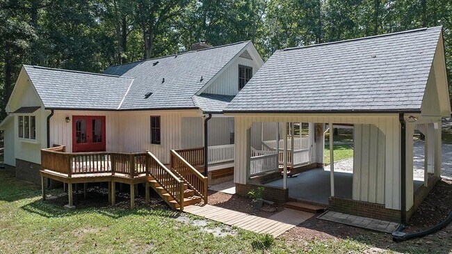 Building Photo - 510 Old Glory Ln