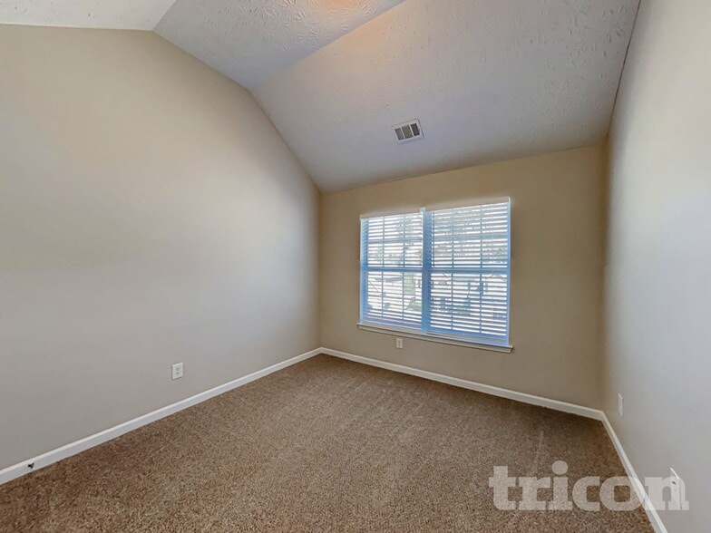 Building Photo - 1645 Gallup Dr